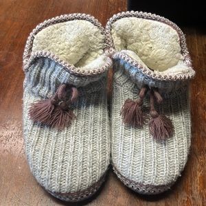 Sherpa lined slippers